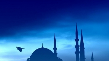 Tüm İslam Alemi'nin Kadir Gecesi Mübarek Olsun