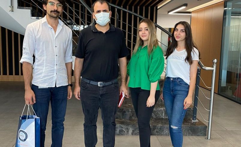 Bölüm Başkanımız Doç. Dr. Oğuzhan Ahmet ARIK, staj ziyaretleri kapsamında ikinci durak olarak Güven Mühendislik Makina ve Elif Mobilya'yı ziyaret etti.